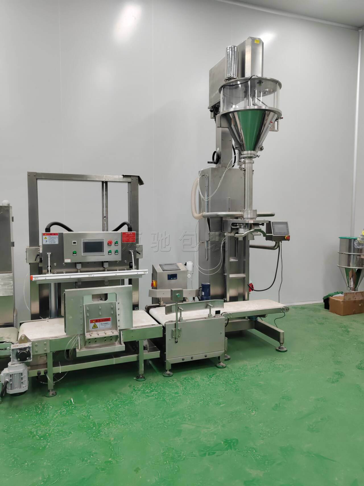 技術(shù)突破!透析粉A粉精準(zhǔn)配方包裝機(jī)實(shí)現(xiàn)無(wú)塵化作業(yè)